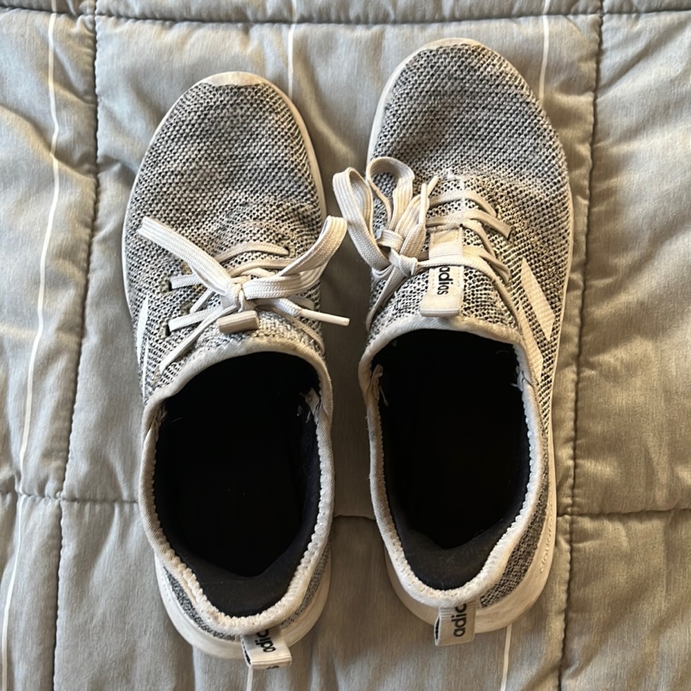 Adidas Tennis Shoes